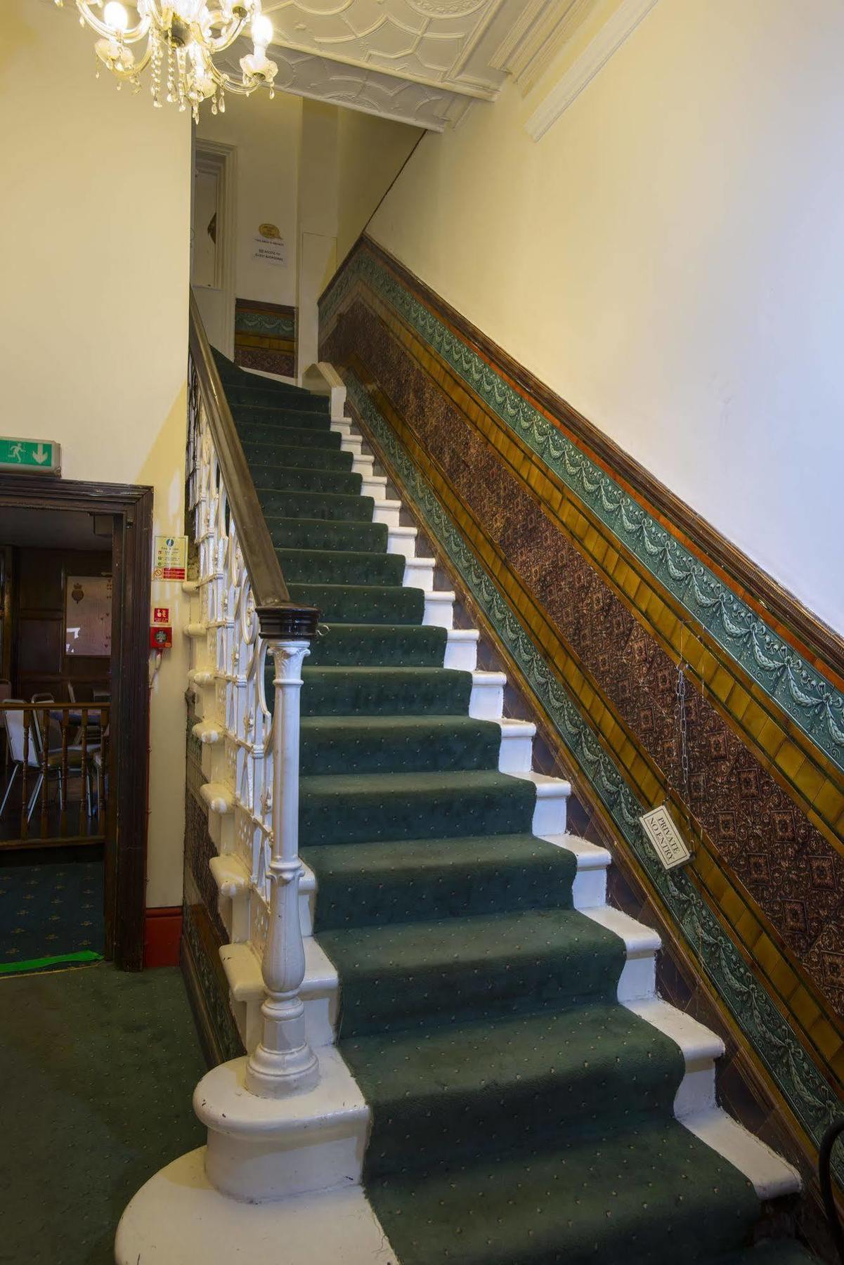 Brit Hotels Elephant Castle London Bagian luar foto
